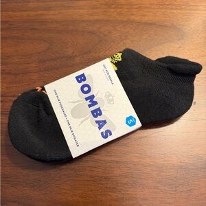 NWT Bombas Black Midweight Ankle Socks